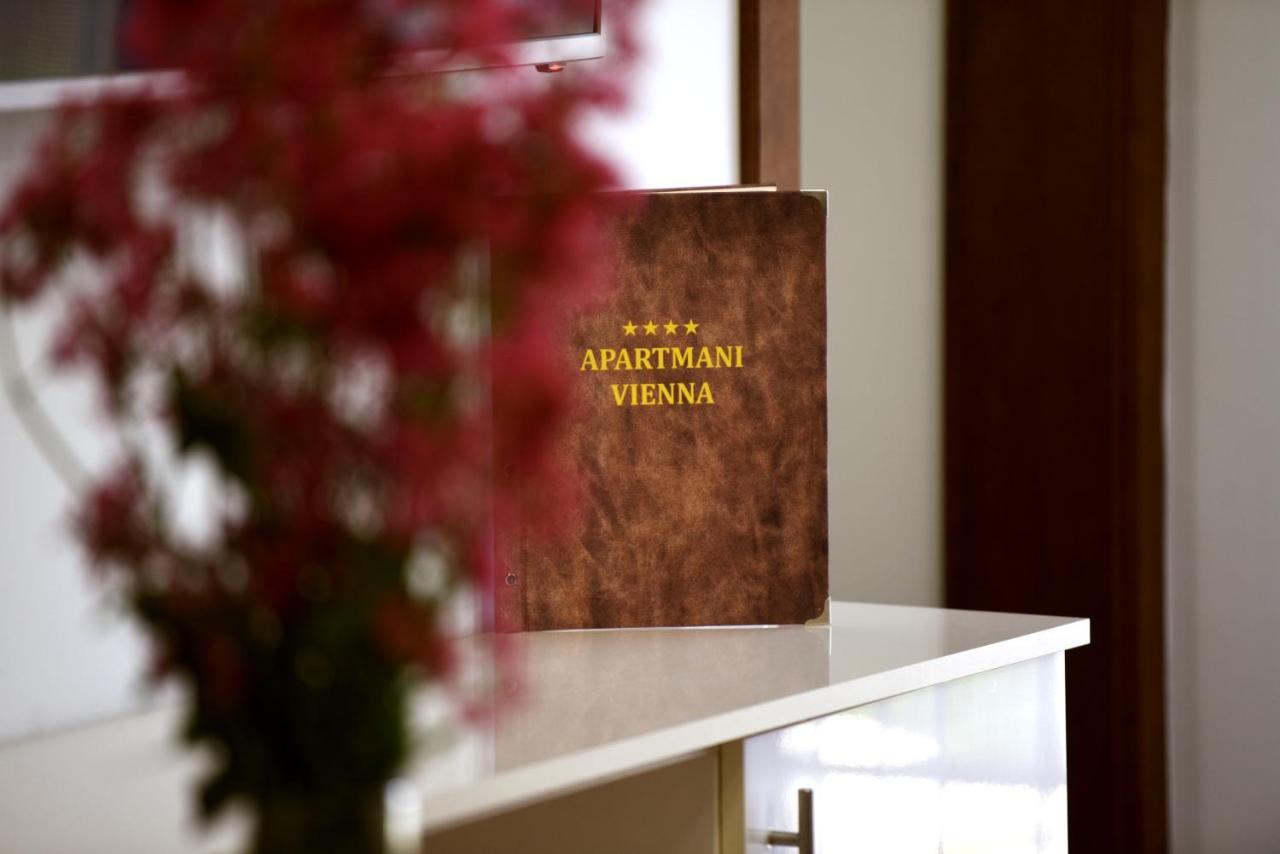"Mini Hotel Vienna" Apartments Vrnjacka Banja Exterior photo