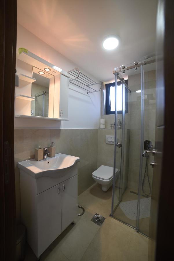 "Mini Hotel Vienna" Apartments Vrnjacka Banja Exterior photo